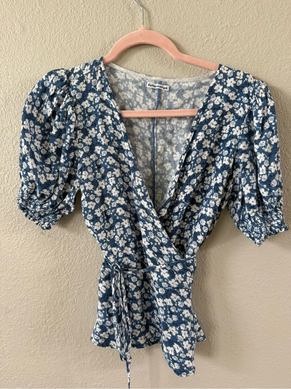 REFORMATION POIRE FLORAL WRAP TOP
